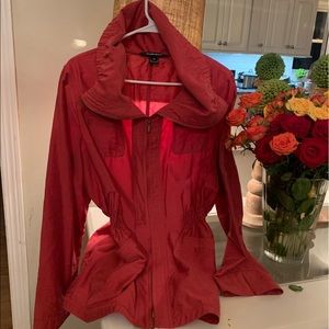 Darling Ellen Tracy Salmon color jacket!  Size 14